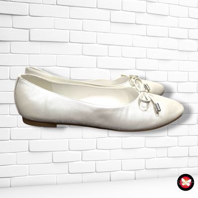**HOY** Manoletinas  color Perla Talla Calzado 39