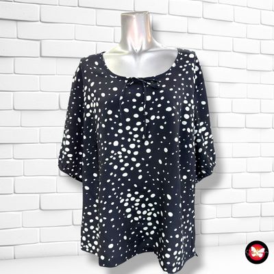 **HOY** Blusa de manga corta color Azul marino y blanco Talla 48