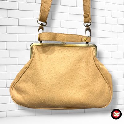 **HOY** Bolso de mano / bandolera efecto avestruz color Camel Talla MEDIANO