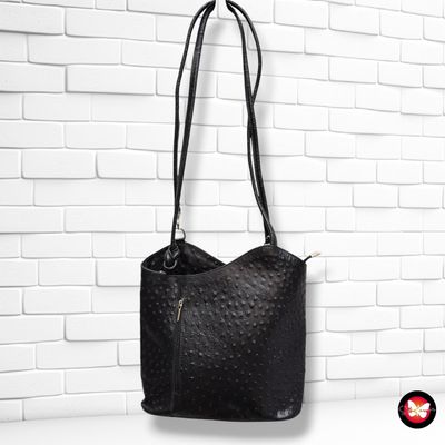 **HOY** Bolso de hombro / mochila de piel de avestruz  color Negro Talla MEDIANO