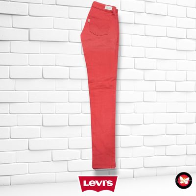 **HOY** Pantalón LEVI’S color Teja Talla XS (W25)
