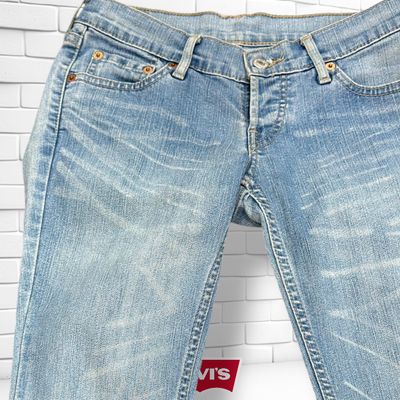 **HOY** Pantalón LEVI’S color Azul vaquero Talla S