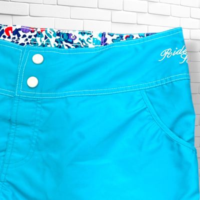**HOY** Short playero color Turquesa Talla XL