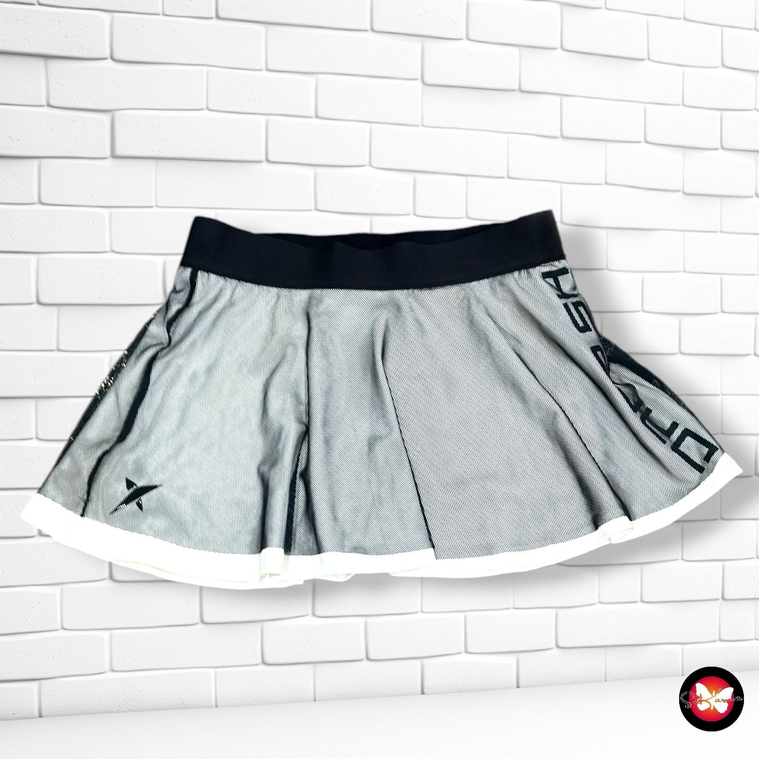 **HOY** Falda deportiva con mallitas y rejilla DROP SHOT color Negro y blanco Talla S