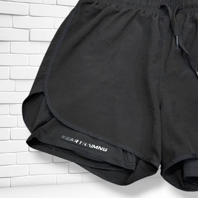 **HOY** Short deportivo con mallitas color Negro Talla XL