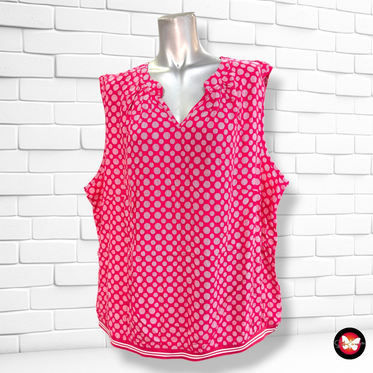 **HOY** Blusa sin mangas LAURA TORELLU color Magenta y blanco Talla XL