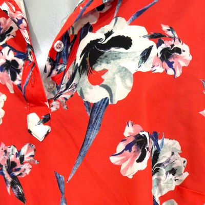 **HOY** Blusa de manga corta de flores M. COLLECTION color Rojo y varios Talla 4XL