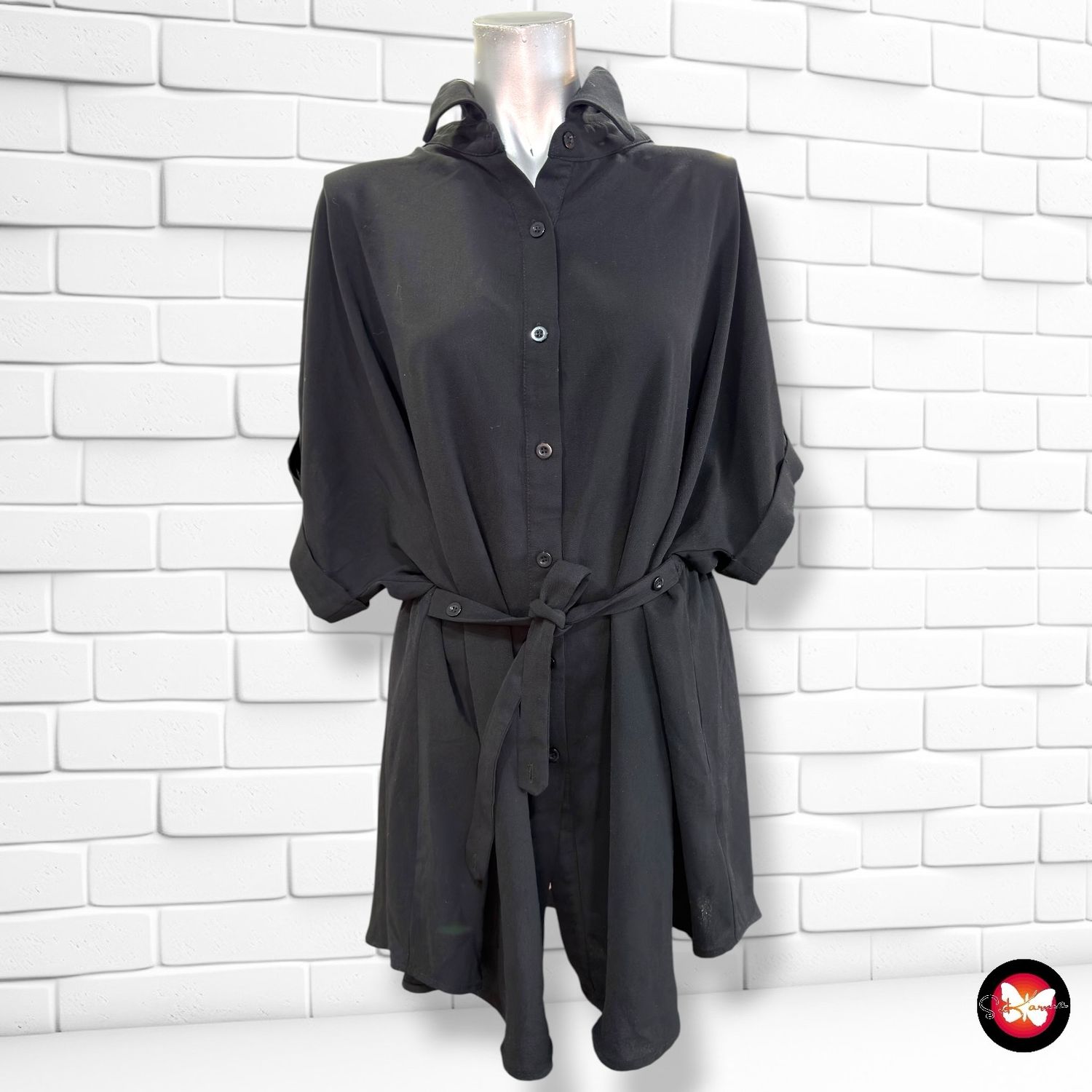 **HOY** Camisola con cinturón SHEIN CURVE color Negro Talla 2XL