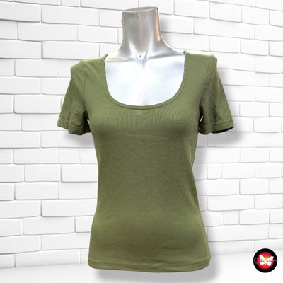 **HOY** Camiseta canalé de manga corta MANGO color Verde militar Talla XS