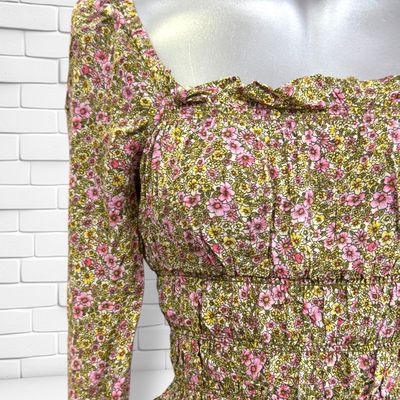 **HOY** Crop top escote barco de florecitas H&M color Varios Talla XS