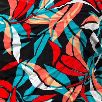**HOY** Crop top atado a la espalda VEVA’S color Varios Talla L