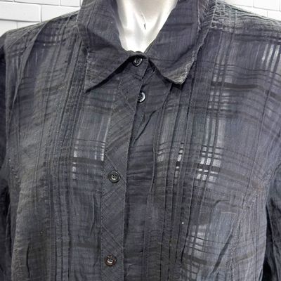 **HOY** Camisa traslúcida de media manga BONITA color Negro Talla 48