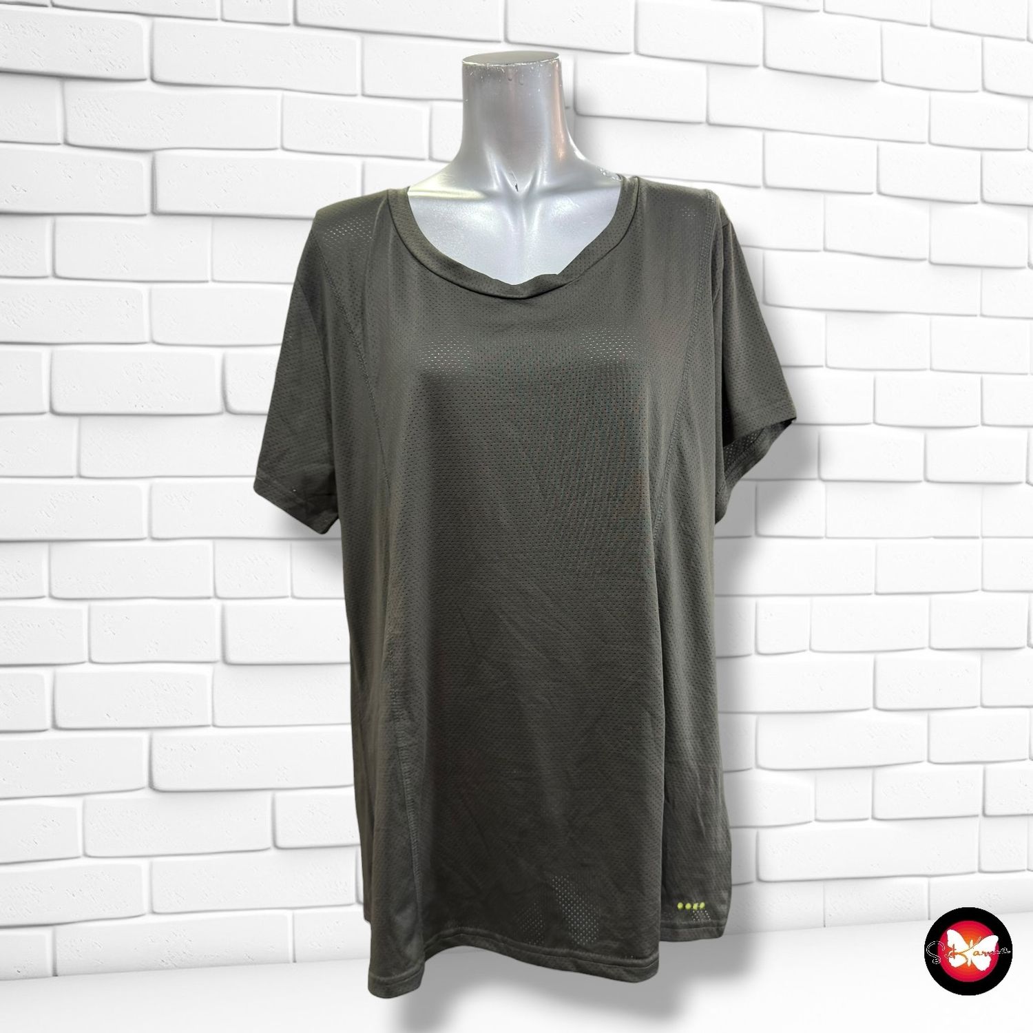 **HOY** Camiseta deportiva  color Verde oliva oscuro Talla 46