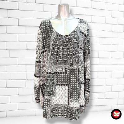 **HOY** Blusa de manga larga MAXI BLUE. color Negro y blanco Talla 52