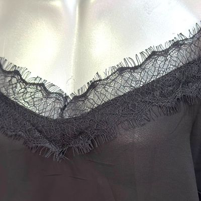 **HOY** Blusa lencera JANINA color Negro Talla 46