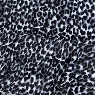 **HOY** Falda /short animal print ZARA color Negro y gris Talla XS