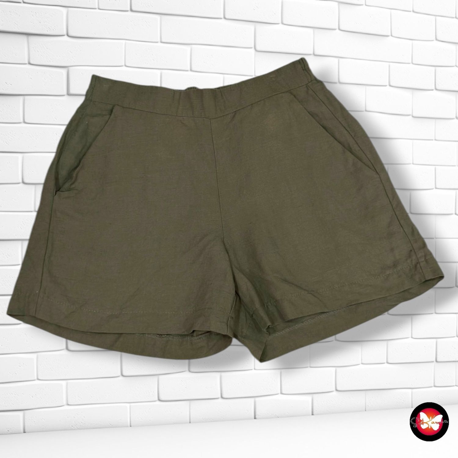 **HOY** Short sueltito COSTES color Verde oliva Talla XS