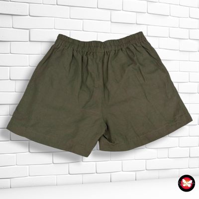 **HOY** Short sueltito COSTES color Verde oliva Talla XS