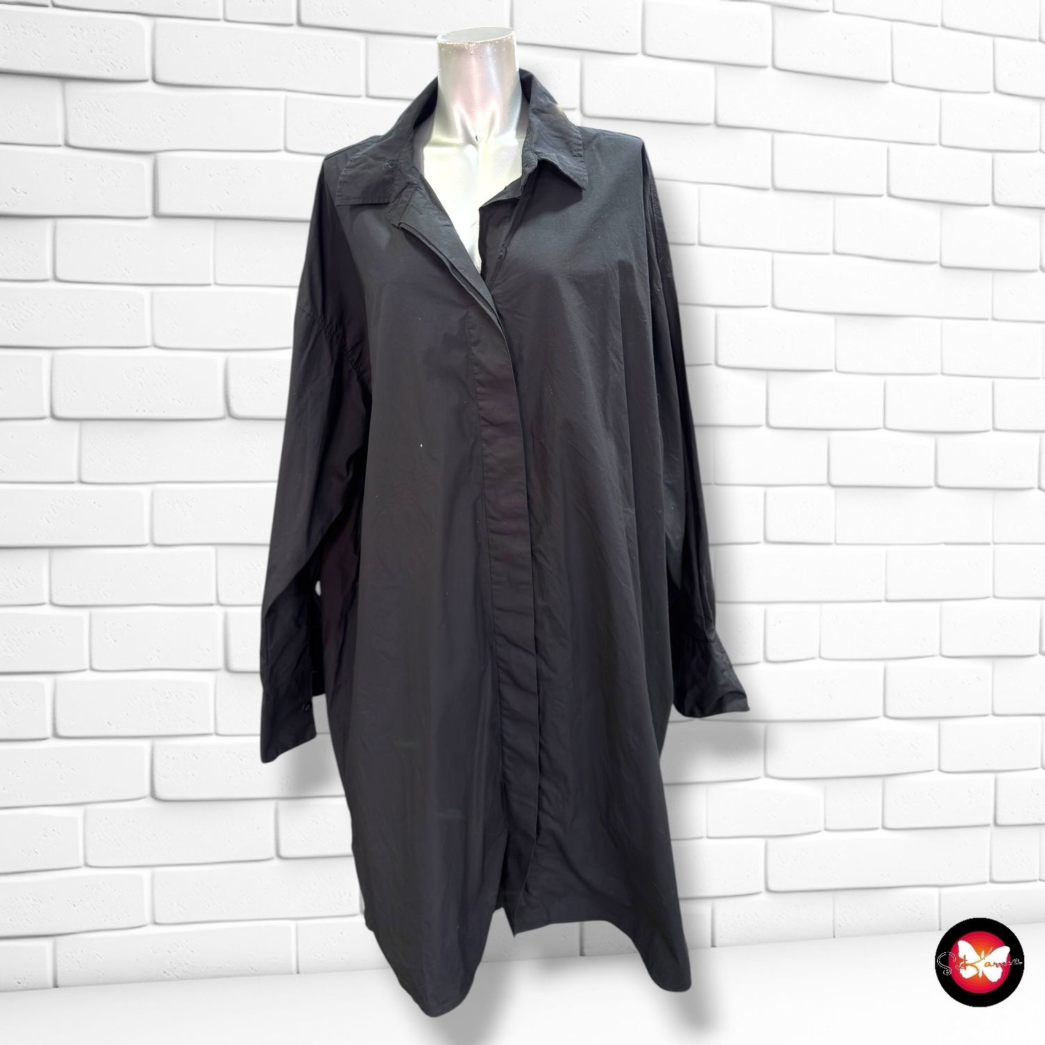 **HOY** Camisola de manga larga DIVIDED color Negro Talla XL (grande)