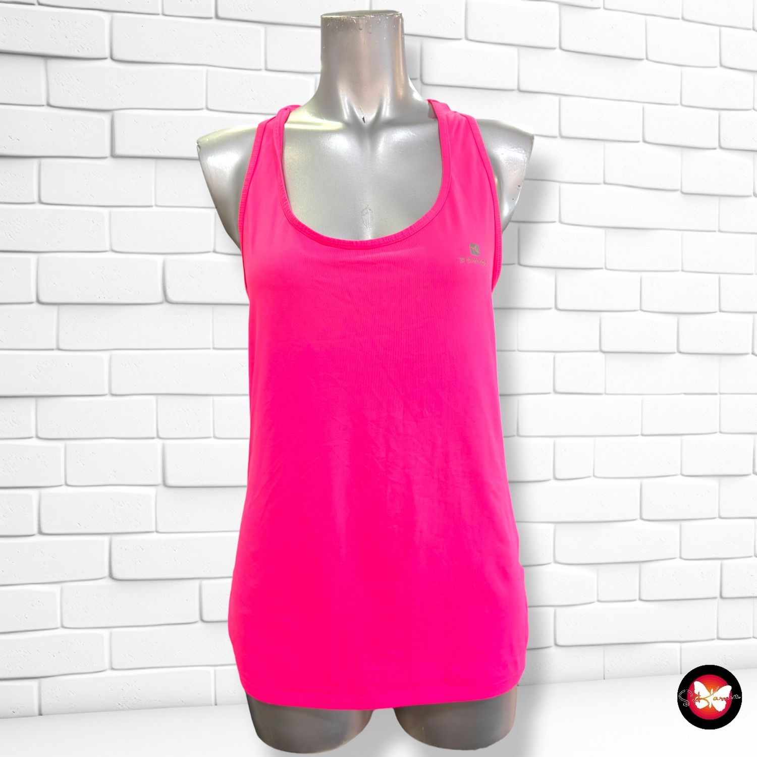 **HOY** Camiseta deportiva DOMYOS color Fucsia Talla 38