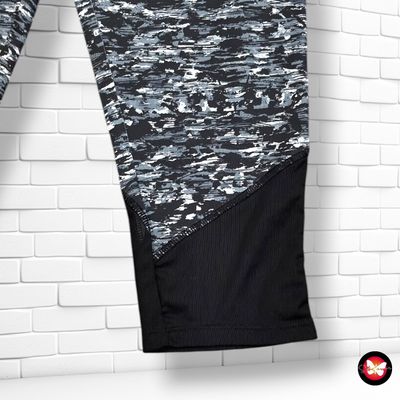 **HOY** Mallas deportivas piratas BERSHKA color Negro y gris Talla M