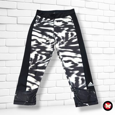 **HOY** Mallas deportivas piratas ADIDAS color Negro y blanco Talla S