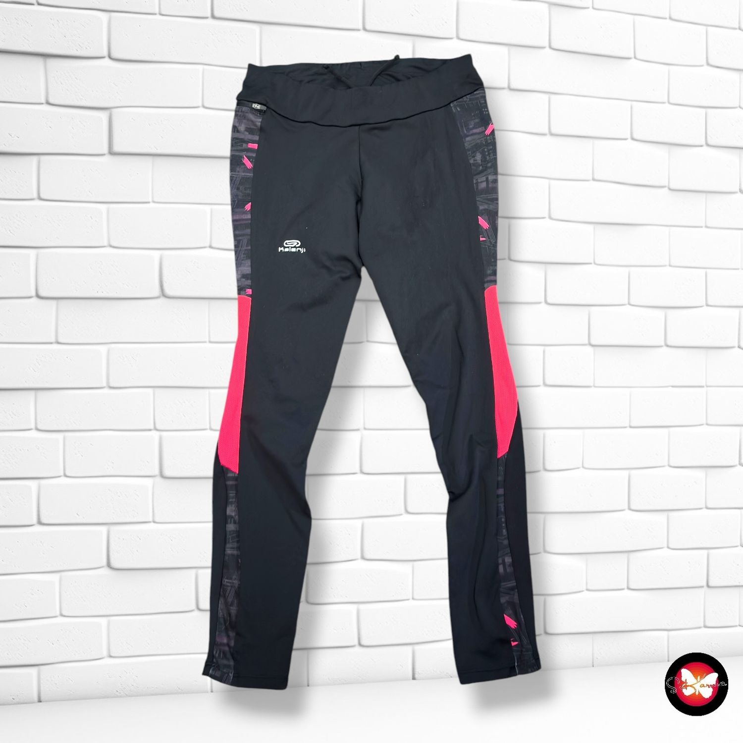 **HOY** Mallas deportivas KALENJI color Negro, gris y fresa Talla XS (grande)