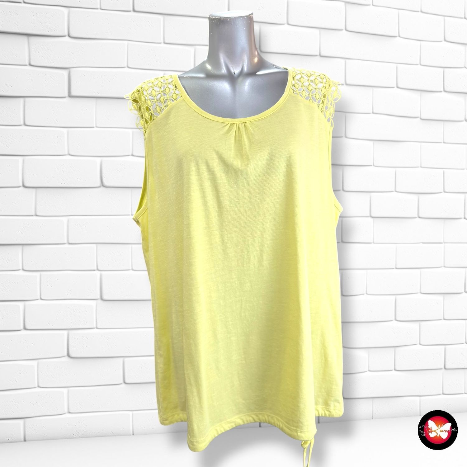 **HOY** Camiseta sin mangas básica con encaje LAURA TORELLI color Amarillo Talla XL