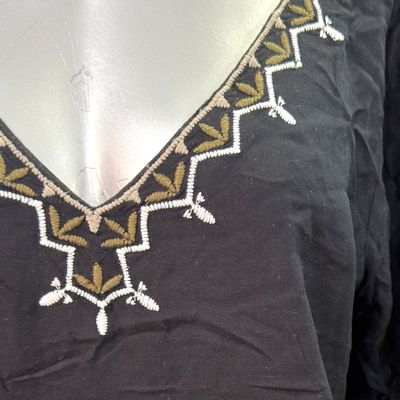 **HOY** Vestido playero con bordados color Negro Talla S/M