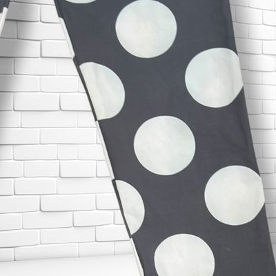 **HOY** Mallas deportivas de lunares  color Gris y blanco Talla M