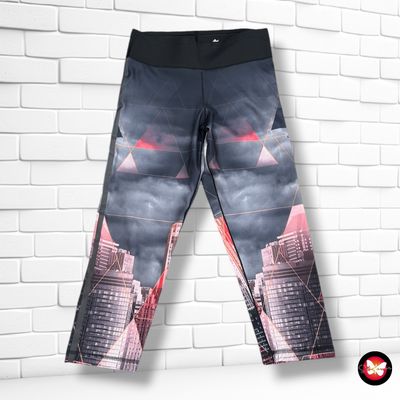**HOY** Mallas deportivas piratas ADIDAS color Negro, gris y coral Talla XS