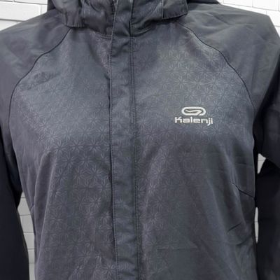 **HOY** Chaqueta deportiva cortavientos KALENJI color Gris Talla 36