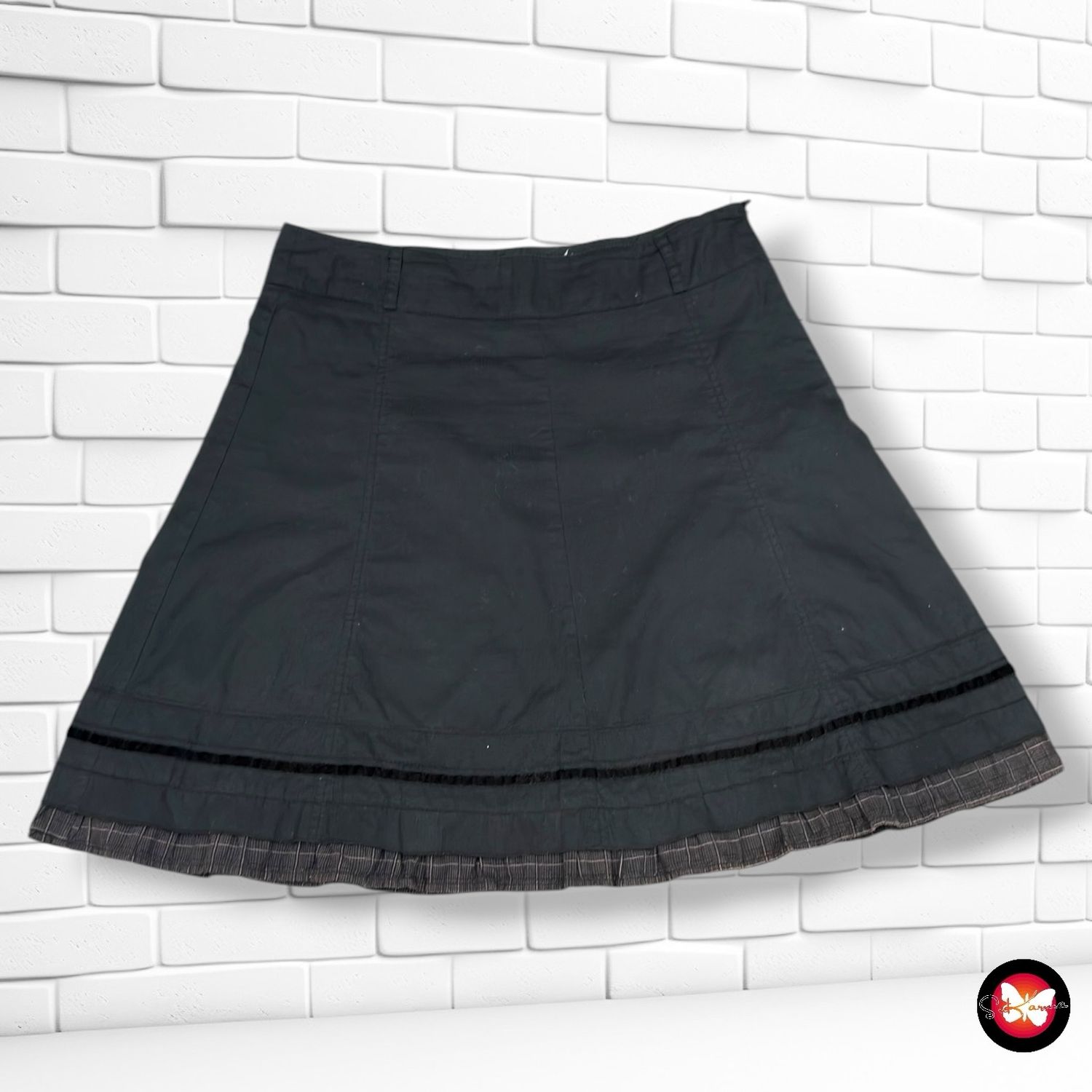 **HOY** Falda ZERO REBECCA color Negro Talla 36 (grande)