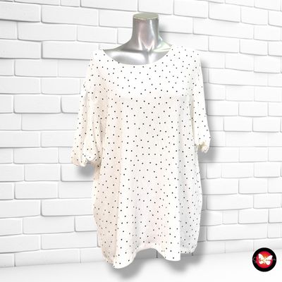 **HOY** Blusa de lunares color Blanco y negro Talla XXL