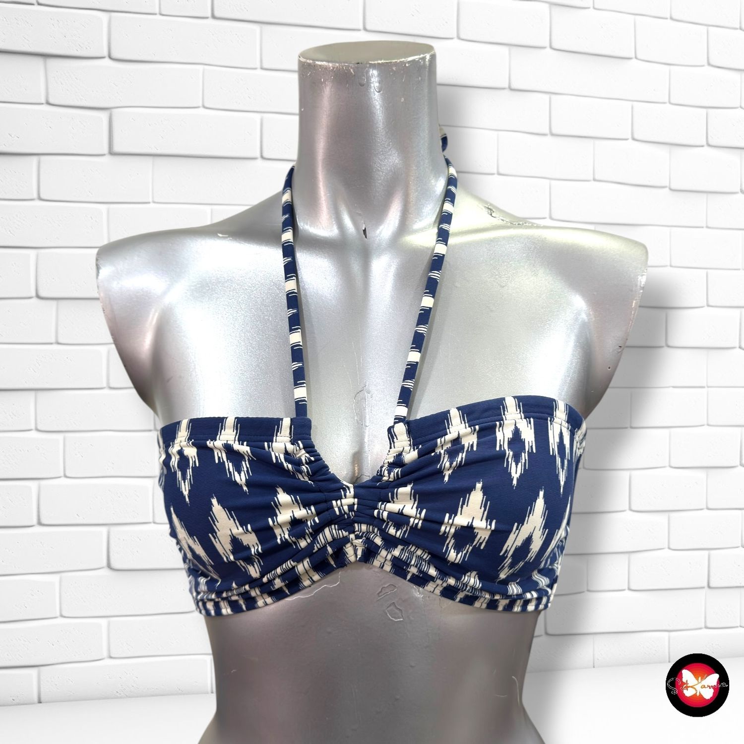 **HOY** Bikini parte de arriba M&amp;S color Azul y crema Talla 40