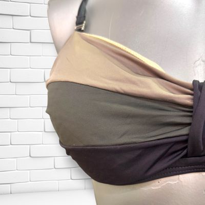 **HOY** Bikini con pecho armado color Gris, taupe y verde Talla XL