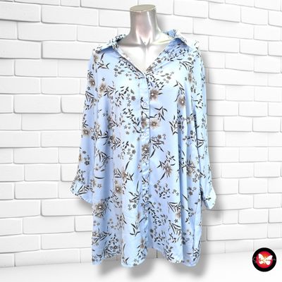 **HOY** Camisa de media manga color Celeste y negro Talla 48