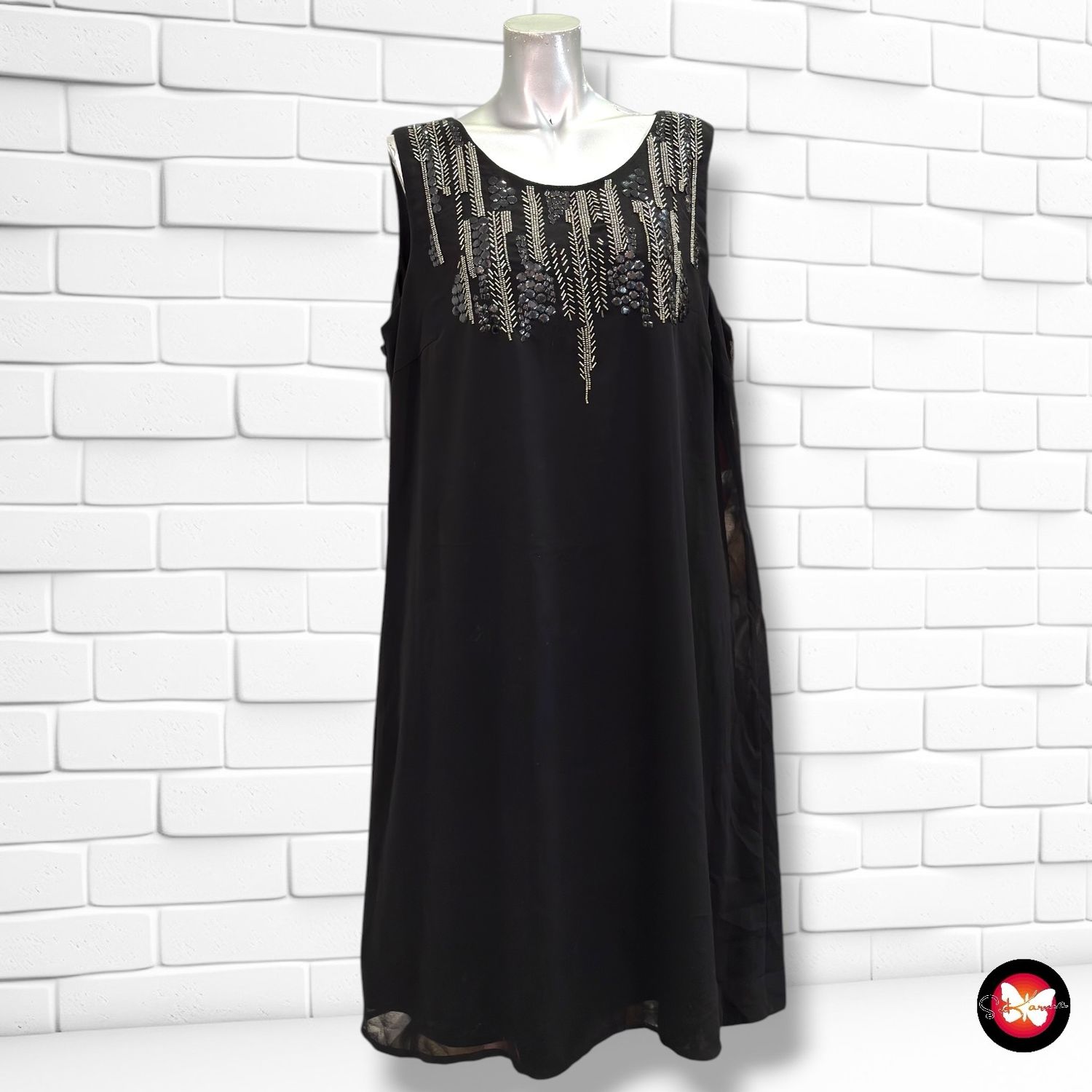 Vestido de noche con pedrería  color Negro Talla M/L
