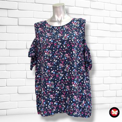 **HOY** Blusa de florecitas con hombros descubiertos color Varios Talla 46