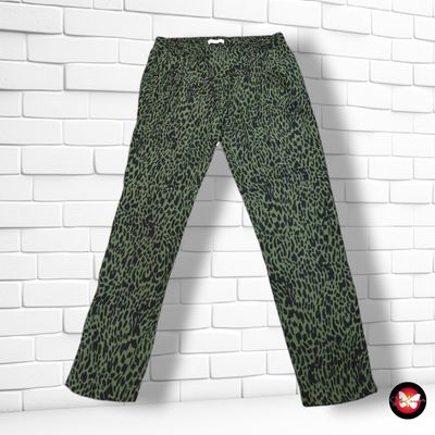 **HOY** Pantalón sueltito animal print SFERA BASIC color Verde y negro Talla XL