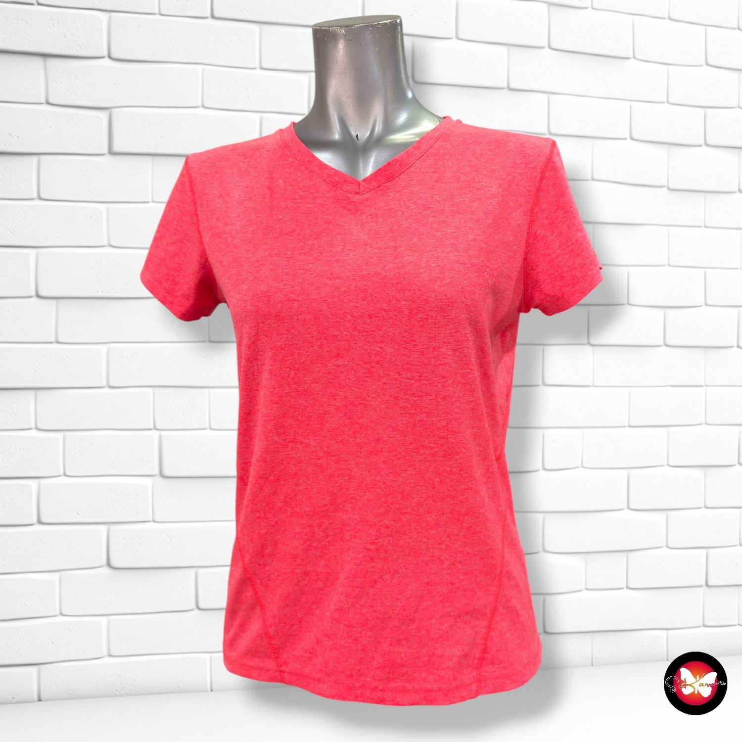 Camiseta deportiva OUTPAGE color Fresa Talla XS