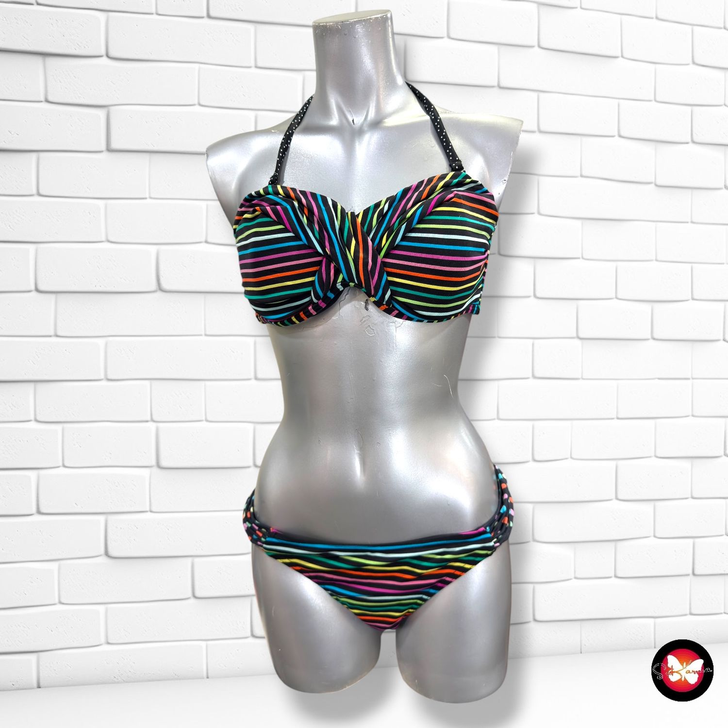 Bikini de pecho armado de rayitas y lunares  color Varios Talla M/L