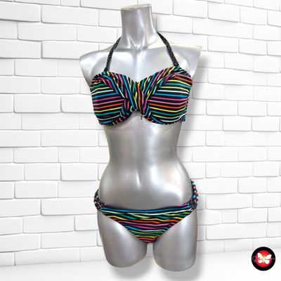 **HOY** Bikini de pecho armado de rayitas y lunares color Varios Talla M/L