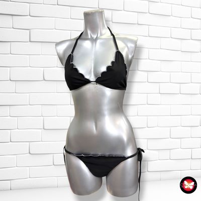 **HOY** Bikini con ribetes color Negro y blanco Talla M (pequeña)