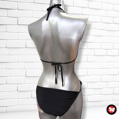 **HOY** Bikini con ribetes color Negro y blanco Talla M (pequeña)