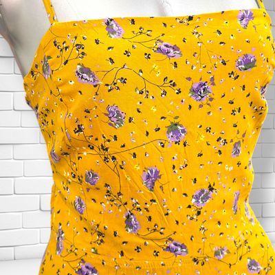 **HOY** Vestido largo de florecitas color Mostaza y varios Talla S