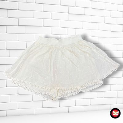 **HOY** Short sueltito STRADIVARIUS color Hueso Talla S