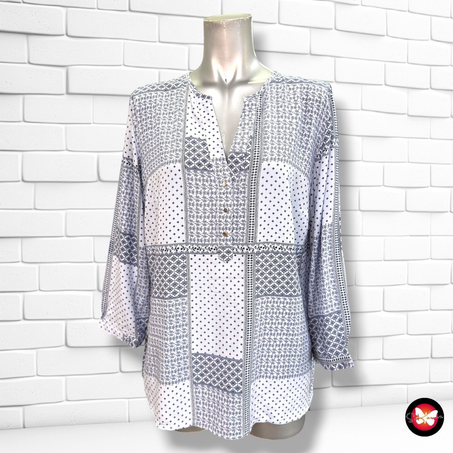 Blusa de media manga MOHITO color Azul marino y celeste Talla 40