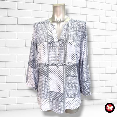 **HOY** Blusa de media manga MOHITO color Azul marino y celeste Talla 40