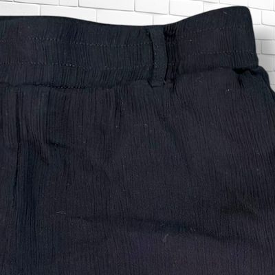 **HOY** Short sueltito JANINA color Negro Talla 36